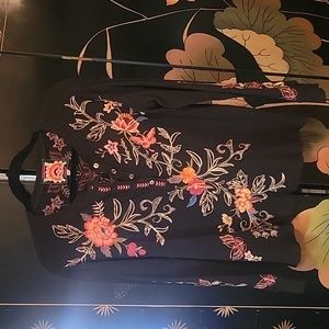 Beautiful embroidery button front Johnny Was long sleeve shirt